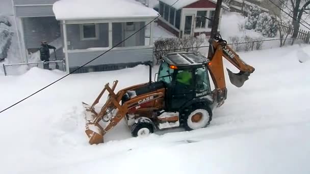 Remoção de neve carregador frontal — Vídeo de Stock