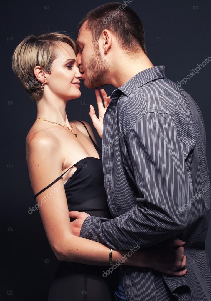 The Sims Resource - [TS4] Couple pose - romantic hugs