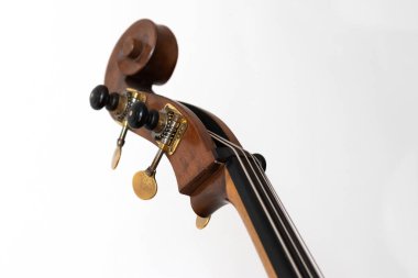 Mandal kutusu, kaydırma ve bir kaçak malın ayarlama anahtarları. Beyaz arkaplan