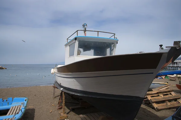 Fiske hamnen i Marina Grande i Sorrento Italien — Stockfoto