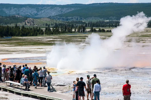 Geyser Attivi Piscine Geotermiche Del Parco Nazionale Yellowstone Yellowstone Stato — Foto Stock