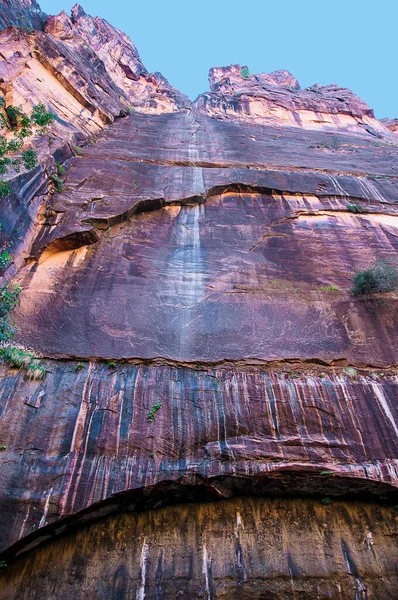 Utah Zion Canyon Features Soaring Towers Monoliths Suggest Quiet Grandeur — Stock Photo, Image