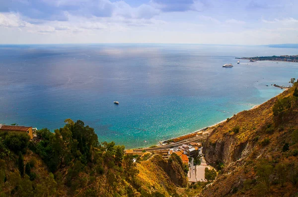 Olhando Para Costa Partir Topo Cidade Taormina Sicília Local Cidade — Fotografia de Stock