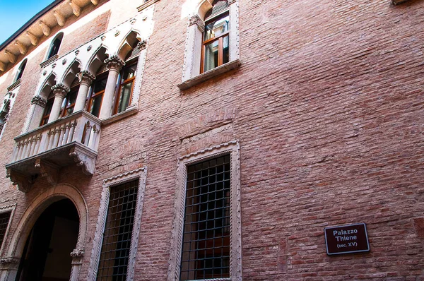 Palazzo Thiene Jest Xvi Wiecznym Pałacem Vicenzie Północnych Włoszech Zaprojektowanym — Zdjęcie stockowe