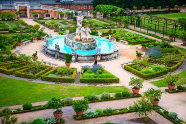 Cenova 'daki Villa de Principe' de. Doria-Pamphili Hanesi 'nin bahçesi. Cenevizli soylu Romalı bir aile. Efsaneye göre Doria ailesinin kökeni 11. yüzyılın başlarına dayanır., 