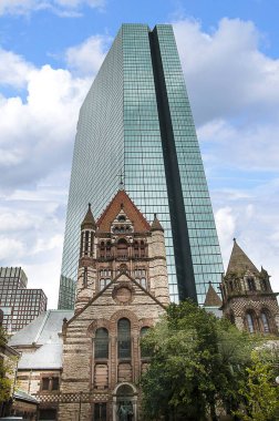 Boston, Trinity Kilisesi ile Boston Skyline, Massachusetts 'in başkenti ve en büyük şehridir.