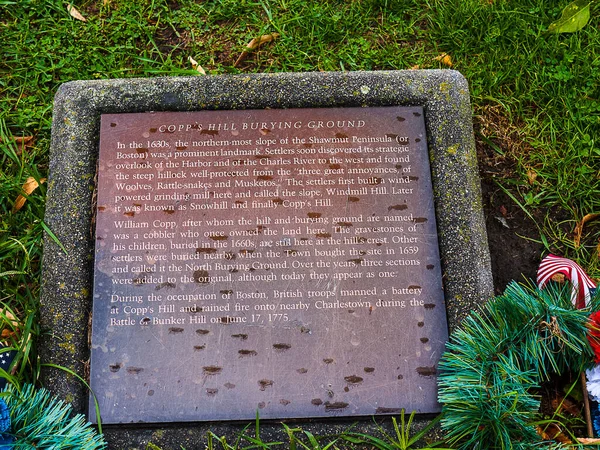 马萨诸塞州波士顿Copps Hill葬地的历史遗迹 — 图库照片