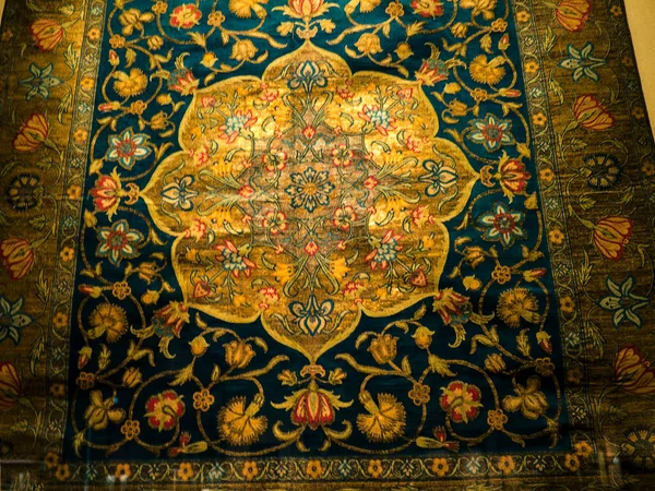 Teppich Persischen Stil Solche Teppiche Waren Schon Immer Sehr Beliebte — Stockfoto