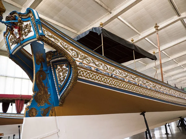 リスボン海洋博物館の古代船はポルトガルのナビゲーションの歴史のすべての側面に捧げられています 博物館はベレンの観光地区に位置しています — ストック写真