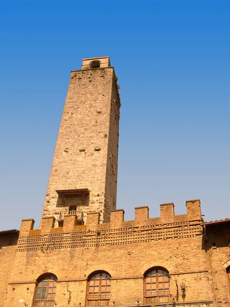 Medeltida tornen i san gimignano i Toscana Italien — Stockfoto