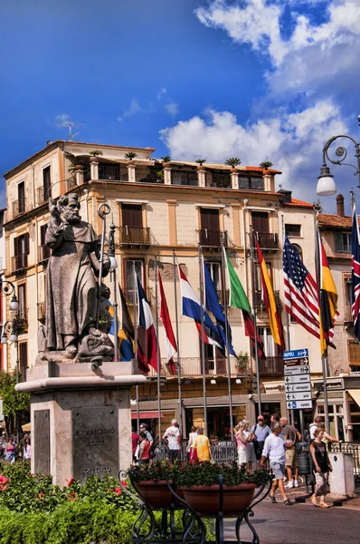 Την piazza tasso, στο κέντρο του sorrento Ιταλία — Φωτογραφία Αρχείου