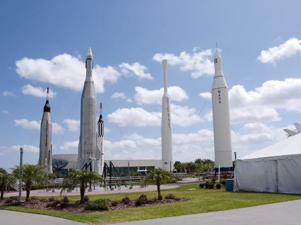 Rocket Garden at the Visitor Centre at Kennedy Space Centre, Cape Canaveral, Florida, USA — Stock Photo, Image