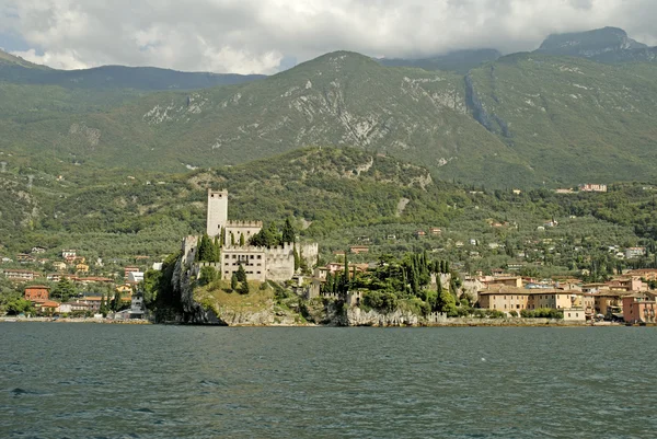 Malcesine nad jeziorem garda w północnych Włoszech — Zdjęcie stockowe