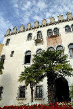 Malcesine garda Gölü Kuzey İtalya üzerinde