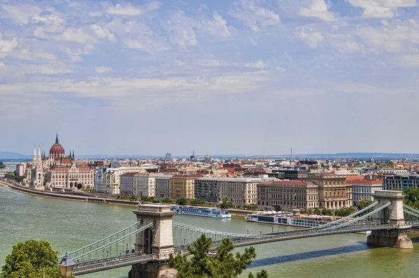 Floden Donau genom Budapest Ungern — Stockfoto