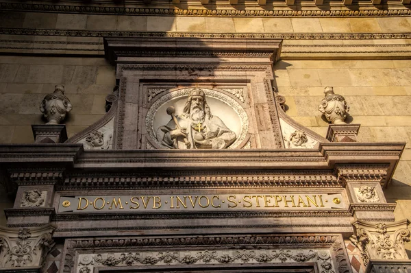 Carving  over the door of the cathedral in Budapest Hungary — Stock Photo, Image