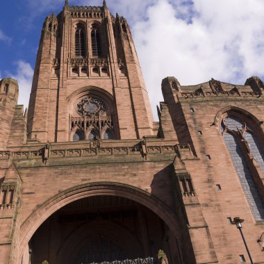 Liverpool Anglikan Katedrali veya katedral kilise Risen İsa'nın