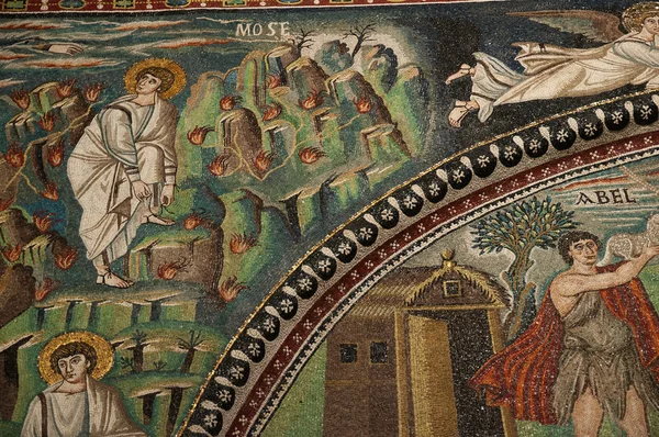 10th century Mosaics in church in Ravenna Italy — Stock Photo, Image