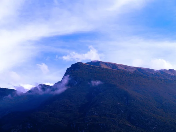 The Mountains that surround Lake Garda in Northern Italy — Stock Photo, Image