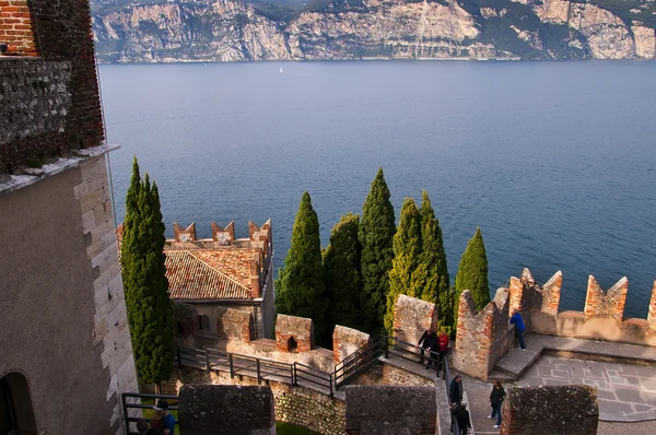 Die scalieri burg in malcesine am gardasee italien — Stockfoto