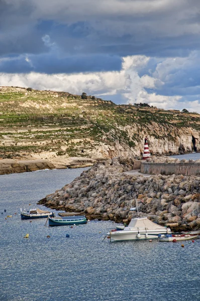 Покинув Мальтийский остров Гозо — стоковое фото