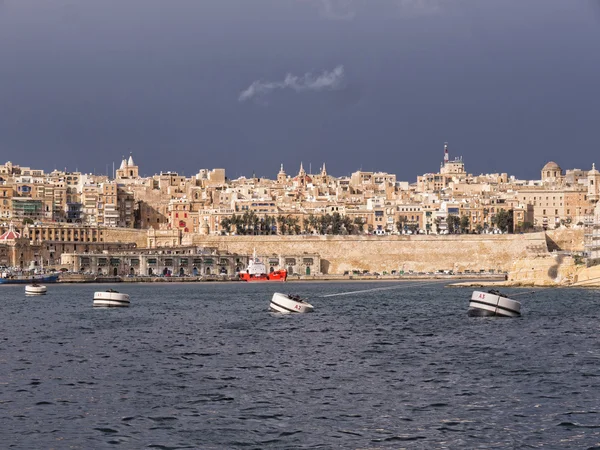 Vestingwerken in Valletta, de hoofdstad van het eiland Malta — Stockfoto