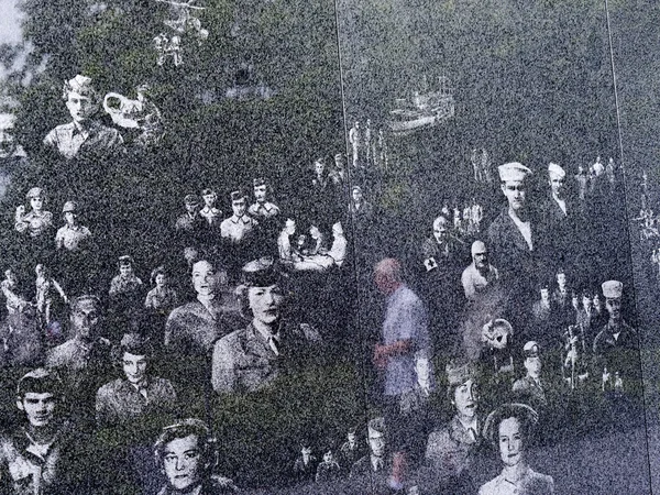 Marble wall etched with images from the Korean War in Washington USA — Stock Photo, Image