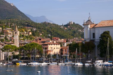 Maderno Northern Italian Lakes Garda Gölü üzerinde