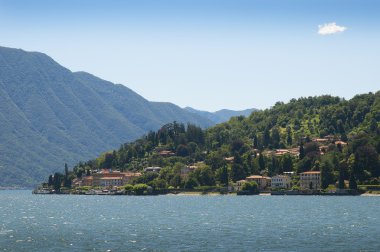 Lombardiya, Kuzey İtalya Como Gölü'nün görünümü