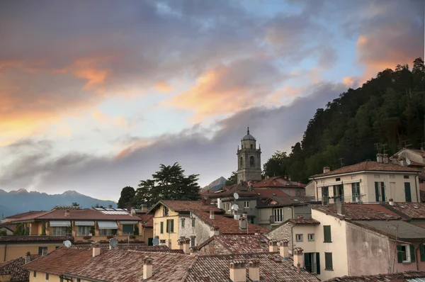 Sonnenuntergang über bellagio am como see italien — Stockfoto