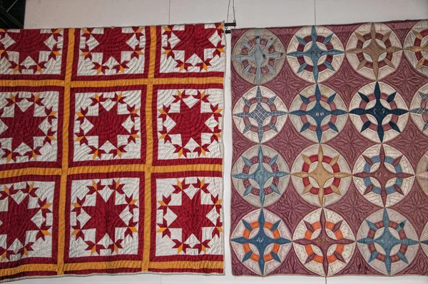 Quilts im museum von appalachia, clinton, tennesee, usa — Stockfoto