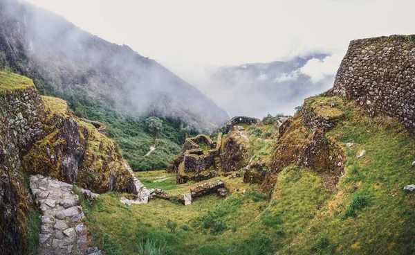 Vue Panoramique Sur Les Ruines Phuyupatamarca Sentier Inca Jusqu Site — Photo