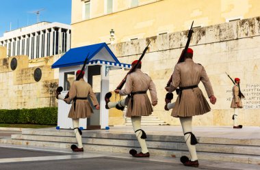 ATİNA, GREECE - Ekim 01, 2015: Yunan Parlamentosu 'nda nöbet değişimi