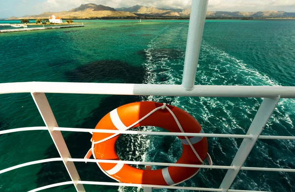 Yunanistan, Lakonya 'daki Elafonisos Adası' na giden feribotta Lifebuoy