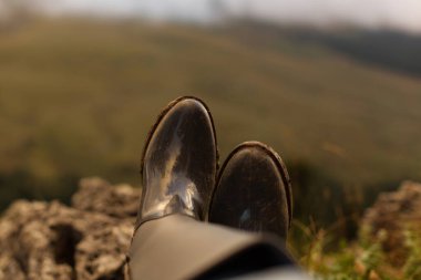 Kirli lastik botlar, kapatın.