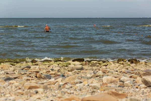 Russia Yeysk Sierpnia 2016 Turysta Plaży Kamenka Rosja Morze Azowskie — Zdjęcie stockowe