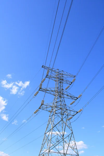 Linhas de transmissão eléctrica — Fotografia de Stock