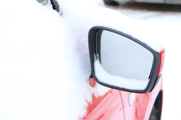 Samochód Zakopane w śniegu — Zdjęcie stockowe