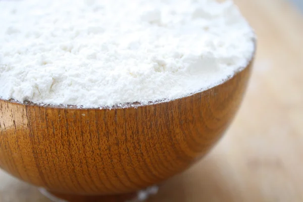 Wheat flour in a bowl — Stock Photo, Image