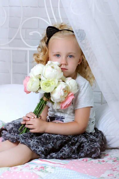 Sad little girl — Stock Photo, Image