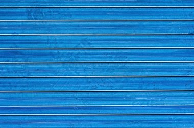 Üst üste kare form metal boru