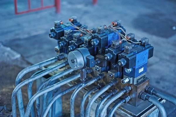 Panel eléctrico en una fábrica de línea de montaje — Foto de Stock