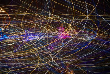 Soyut renkli freezelight eğrileri