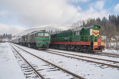 Eski dizel yolcu treni