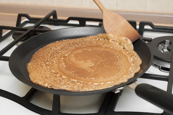 bir kalbur pişirme kek