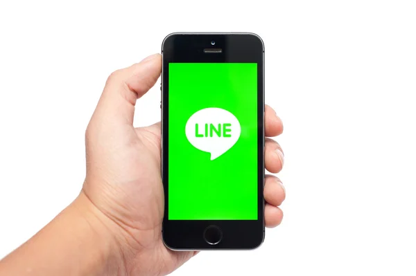 IPhone 5S с приложением Line — стоковое фото