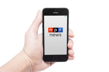 Fotoğraf Npr Haberler app iphone 5'ler kullanarak el