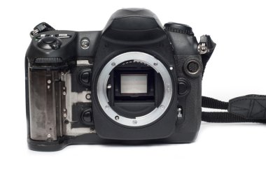 Eski Dslr fotoğraf makinesi ile gevşek kauçuk. içinde closeup ayna. Isolat