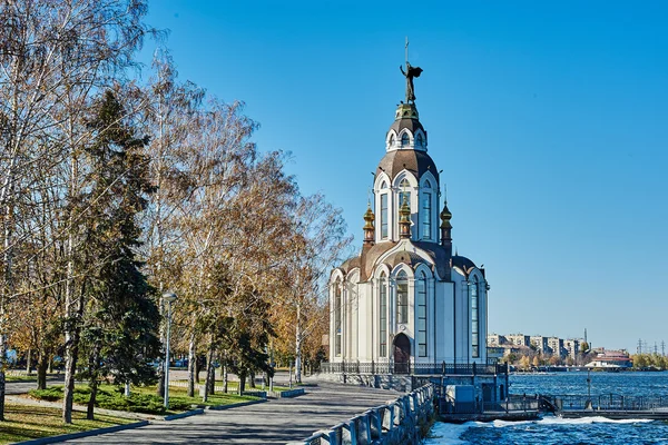 Church on the promenade. Dnipropetrovsk city, Ukraine — Stock Photo, Image