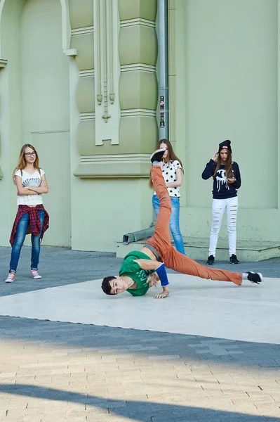 Street dancers dancing — Stock Photo, Image